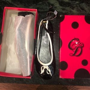 China doll girls slip on flats